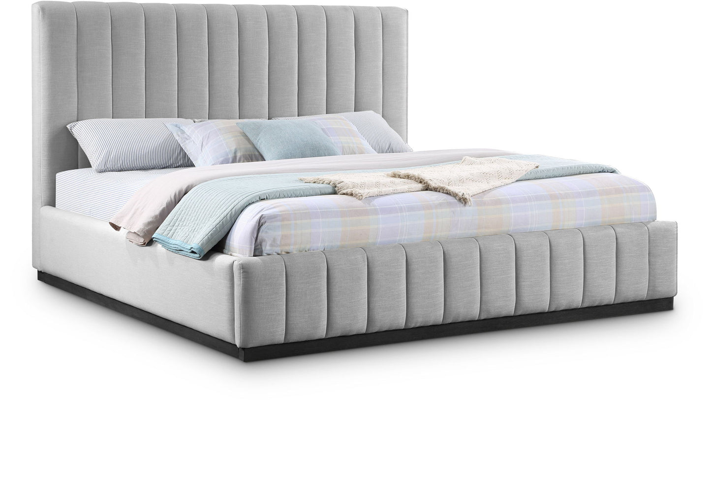 Lucia - Bed