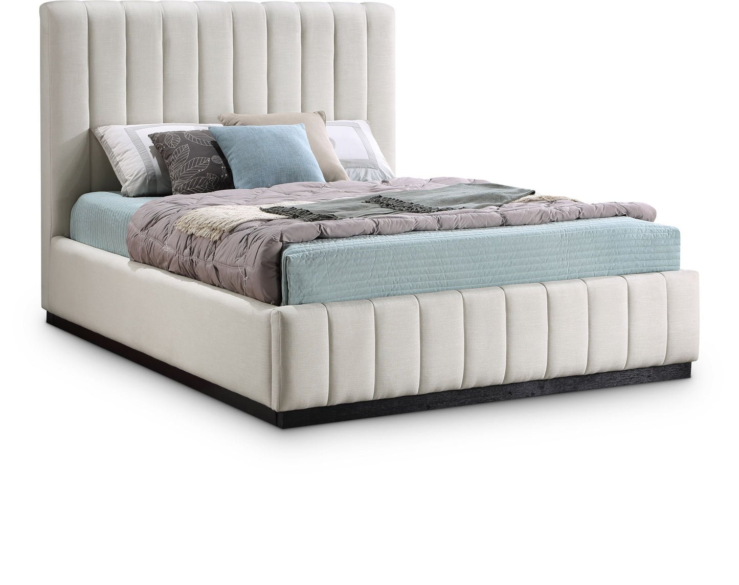 Lucia - Bed