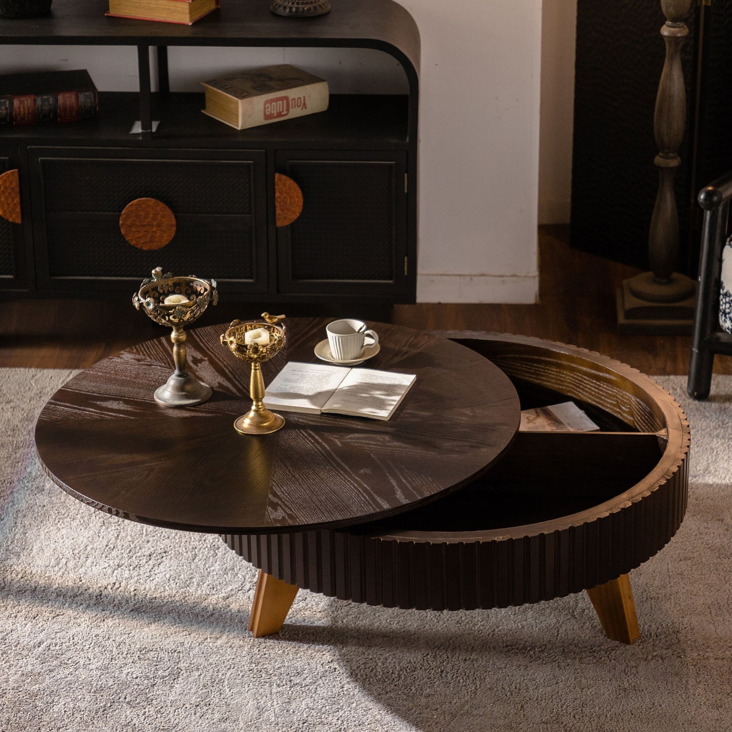 Round Retro Coffee With Solid Wood Legs