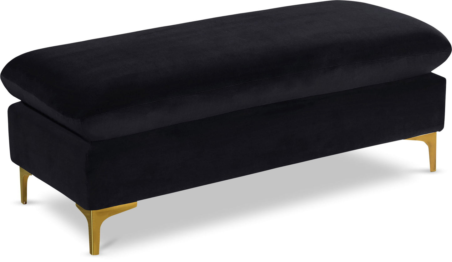 Naomi - Ottoman